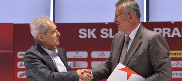 Jiří Šimáně a Jaroslav Tvrdík, dvě hlavní tváře nové fotbalové Slavie