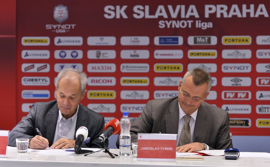 Jiří Šimáně a Jaroslav Tvrdík, dvě hlavní tváře nové fotbalové Slavie