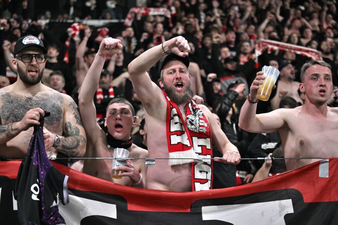 Tribuna Sever bude při oslavách titulu. Setkání s vedením Slavie, řeší malér z derby Tribuna Sever bude při oslavách titulu. Setkání s vedením Slavie, řeší malér z derby