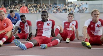 Slavia žádá trest pro zaměstnance letiště. Dík za výsledek, rýpl si sparťan