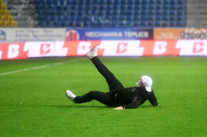 Trpišovský: Hráči říkali, že v Teplicích to bylo těžší než Liga mistrů. Šturm trhal rekordy Trpišovský: Hráči říkali, že v Teplicích to bylo těžší než Liga mistrů. Šturm trhal rekordy