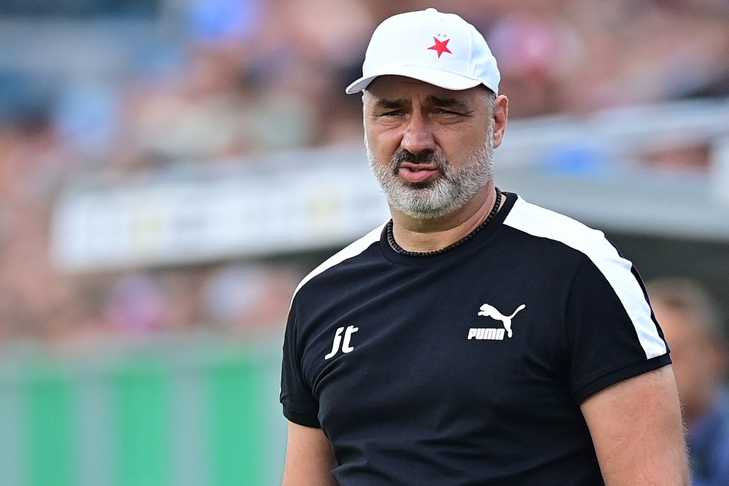 Kouč Slavie Jindřich Trpišovský se se slovníkme nedržel zpátky