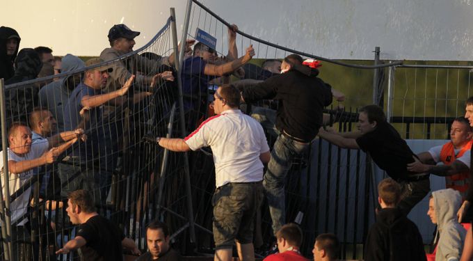 Řečtí blázni: Kvůli rivalovi zničili vlastní stadion Řečtí blázni: Kvůli rivalovi zničili vlastní stadion