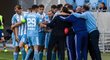 Fotbalisté Slovanu Bratislava se radují z gólu do sítě Dunajské Stredy
