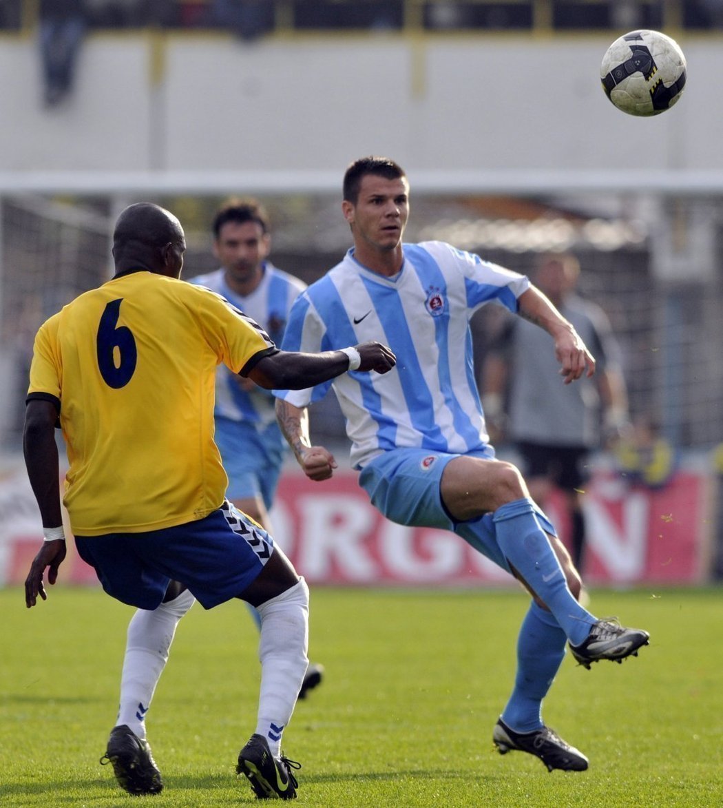 Na hřišti jasně dominoval Slovan