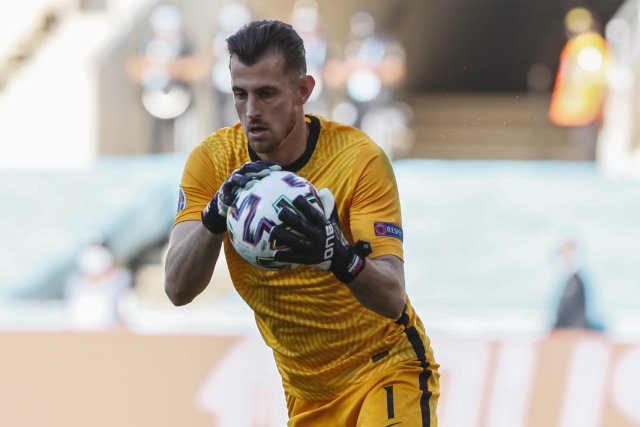 Martin Dúbravka v utkání se Španělskem