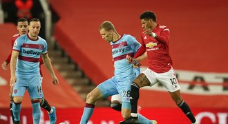 Manchester United – West Ham 1:0. Obří šance Součka, prokletí trvá