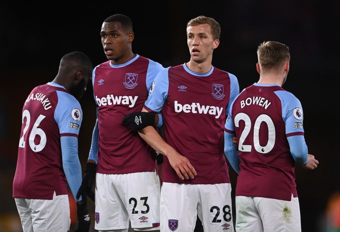 Wolves - West Ham 2:3. Po skvělém úvodu drama, Součkův gól neplatil Wolves - West Ham 2:3. Po skvělém úvodu drama, Součkův gól neplatil