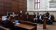 Tomáš Grímm, Roman Berbr, Michal Káník a Roman Rogoz (postupně zleva) u soudu