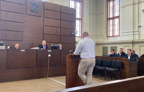 Tomáš Grímm mluví před soudem