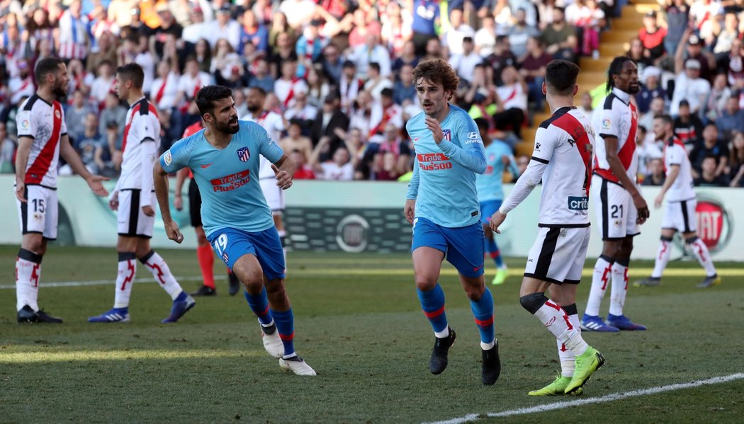 Fotbalisté Atlétika Madrid vyhráli v rámci 24. ligového kola derby na hřišti Vallecana 1:0, jedinou branku vstřelil Antoine Griezmann