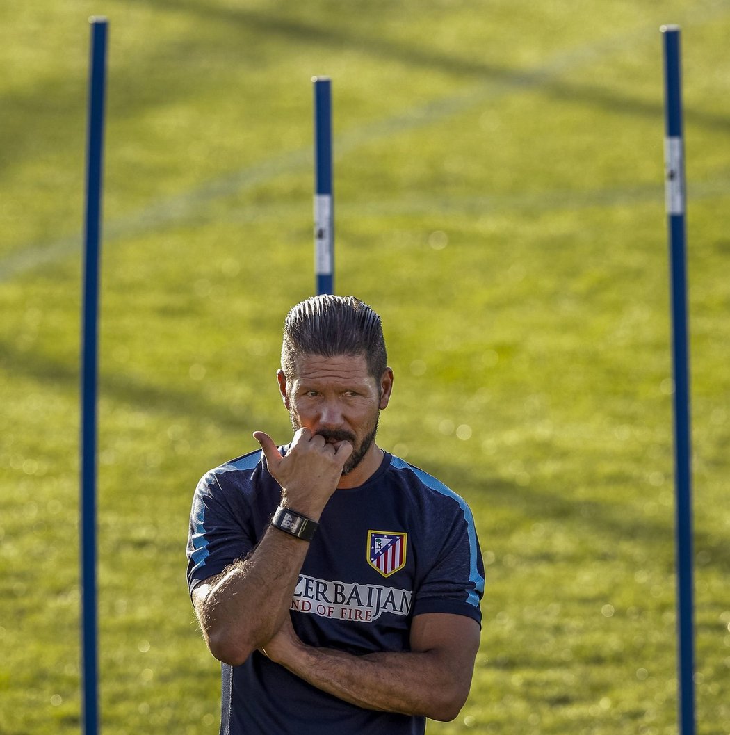 Diego Simeone nesmí osm zápasů na lavičku Atlétika Madrid