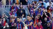 Jordi Alba, obránce Barcelony, opouští hřiště v utkání proti Espaňolu