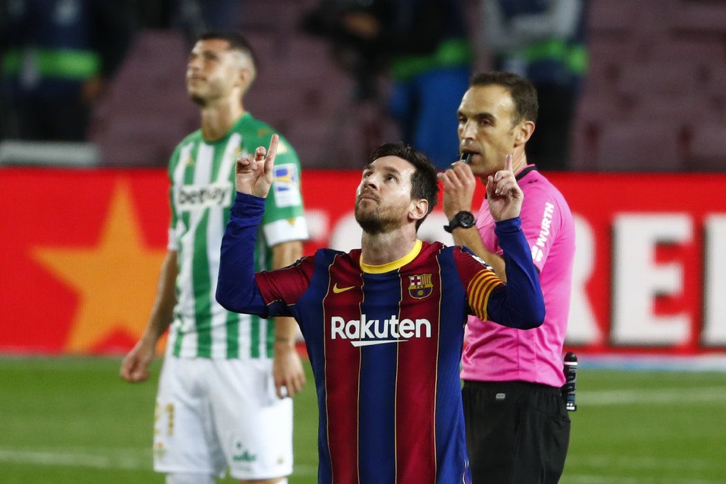 Barcelona přehrála oslabený Betis, Messi chyběl v základní sestavě