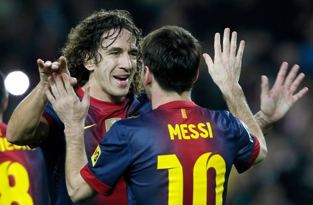 Puyol a Messi. Dvě barcelonské legendy, kterým patřilo vítězství nad Zaragozou