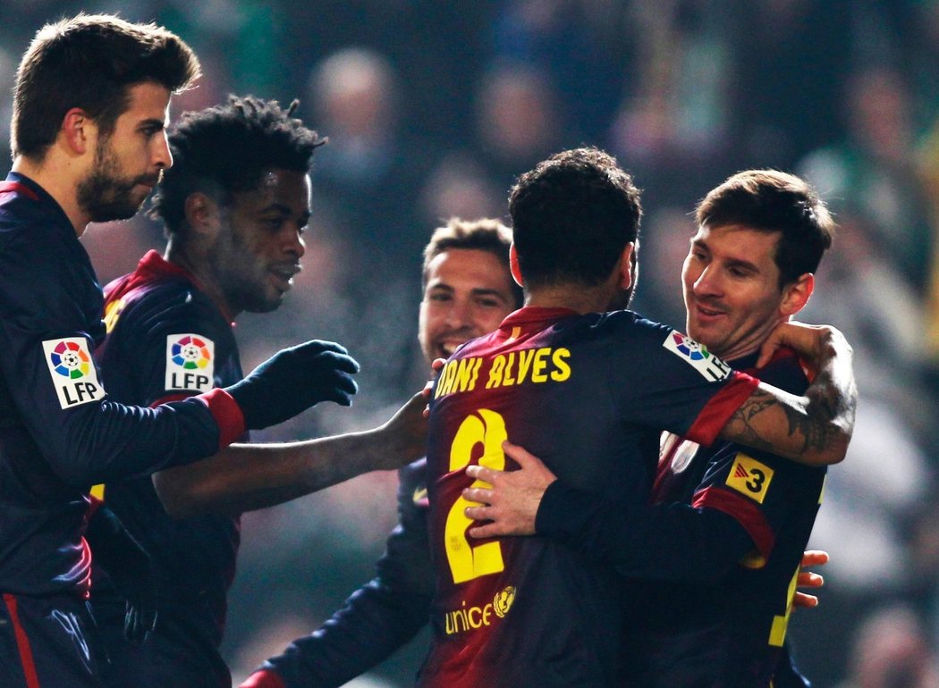 Lionel Messi se raduje z branky, kterou vstřelil v utkání španělského poháru s Córdobou