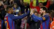 Neymar a Lionel Messi slaví branku Barcelony do sítě Celty Vigo 
