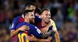 Hvězdy Barcelony v čele s Lionelem Messim slaví jednu z branek ve španělské lize