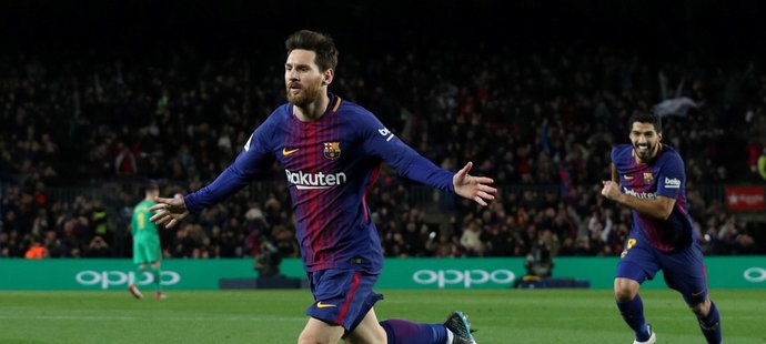 Lionel Messi rozhodl o výhře Barcelony povedeným přímým kopem