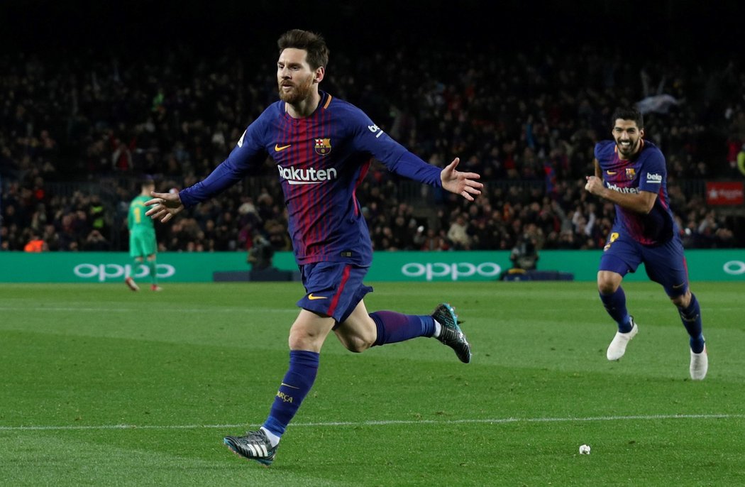 Lionel Messi rozhodl o výhře Barcelony povedeným přímým kopem