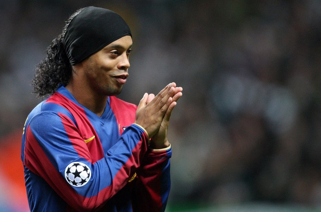 Míčový kouzelník Ronaldinho měl nedávno problémy se zákonem