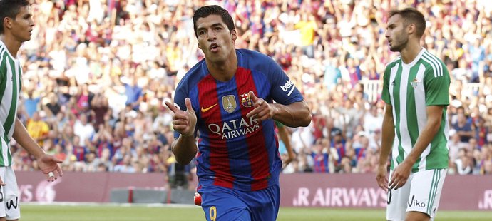 Luis Suárez proti Betisu Sevilla řádil jako utržený od vozu