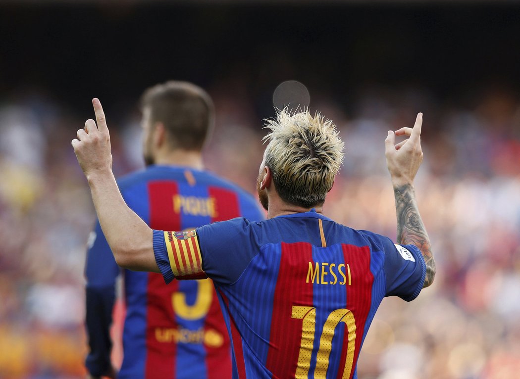 Lionel Messi se raduje. Barcelona porazila Betis Sevilla hladce 6:2