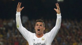 VIDEO: Ronaldo zuřil, Real chtěl v El Clásiku dvě penalty