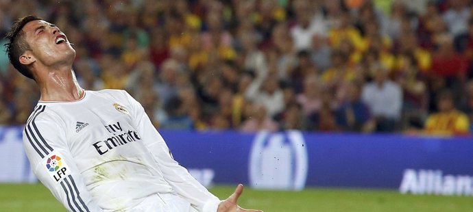 Cristiano Ronaldo se čílí po spálené šanci v El Clásiku proti Barceloně