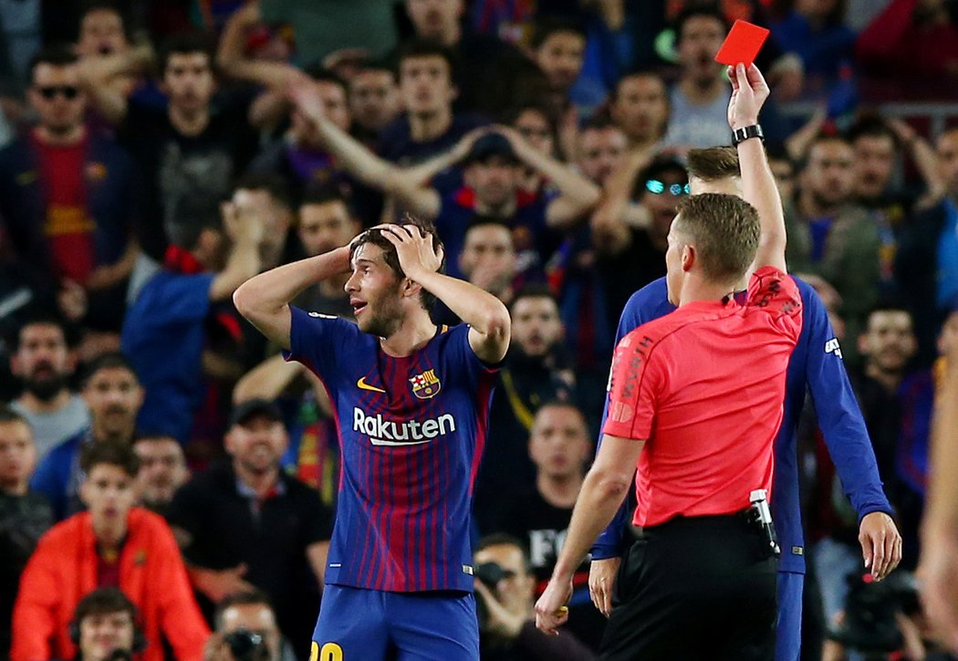 Sergi Roberto udeřil obránce Realu Marcela a byl v prvním poločase vyloučen