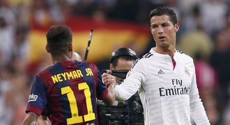 Barcelona se po prohře vzteká: Ronaldo kopl Alvese a měl jít ven!