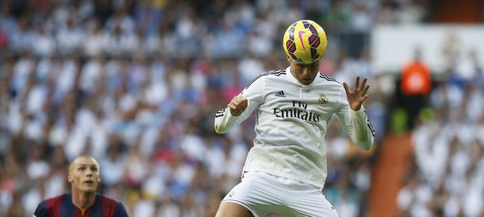 Cristiano Ronaldo proměnil penaltu a po hřišti v úvodním El Clásiku sezony doslova létal