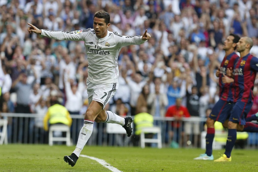 Cristiano Ronaldo se raduje z vyrovnání na 1:1