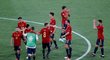 Zklamaní španělští fotbalistů po remízovém utkání s Polskem na EURO