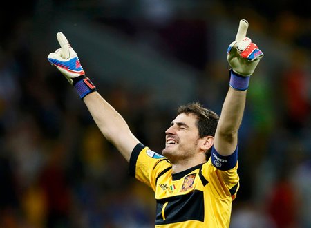 Iker Casillas v anketě Zlatý míč vynechal v nejlepší trojici fotbalistů Lionela Messiho
