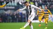 Cristiano Ronaldo poslal Juventus do vedení nad Parmou ve 36. minutě