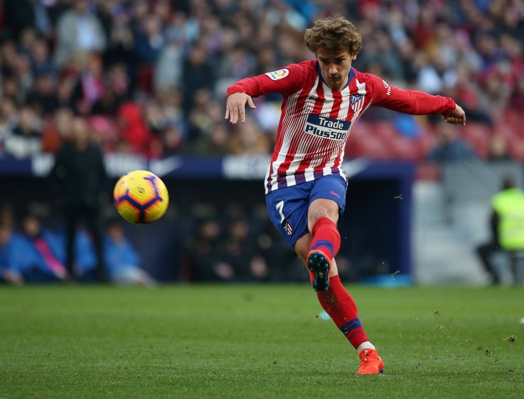 Útočník Antoine Griezmann poslal Atlético Madrid do vedení nad Getafe