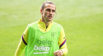 Další odchod z Barcelony? Tři anglické kluby stojí o Griezmanna