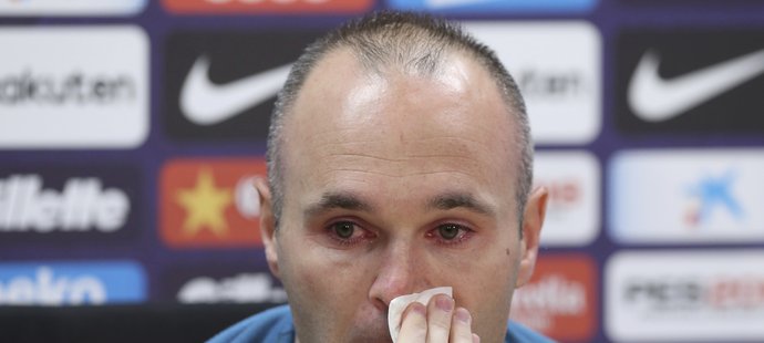 Andrés Iniesta působil v Barceloně od svých 12 letech, od nové sezony by měl působit v Číně