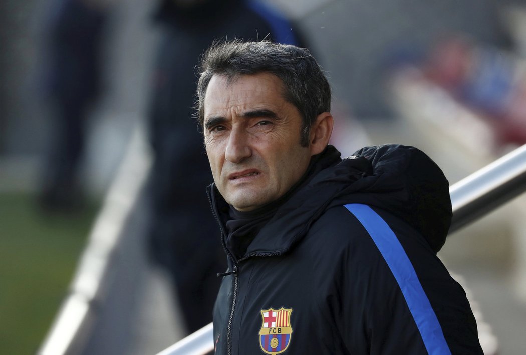 Barcelonský trenér Ernesto Valverde si nemyslí, že je Real Madrid mimo hru o titul