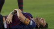 Lionel Messi dal Tomáši Vaclíkovi gól, pak se ale bolestivě zranil