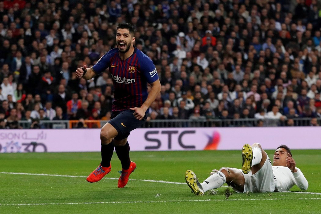 Luis Suárez během utkání s Realem Madrid