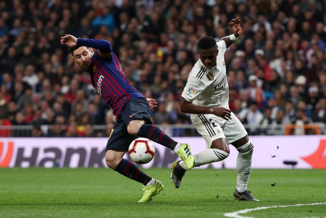 Fotbalisté Barcelony porazili Real Madrid 2:1