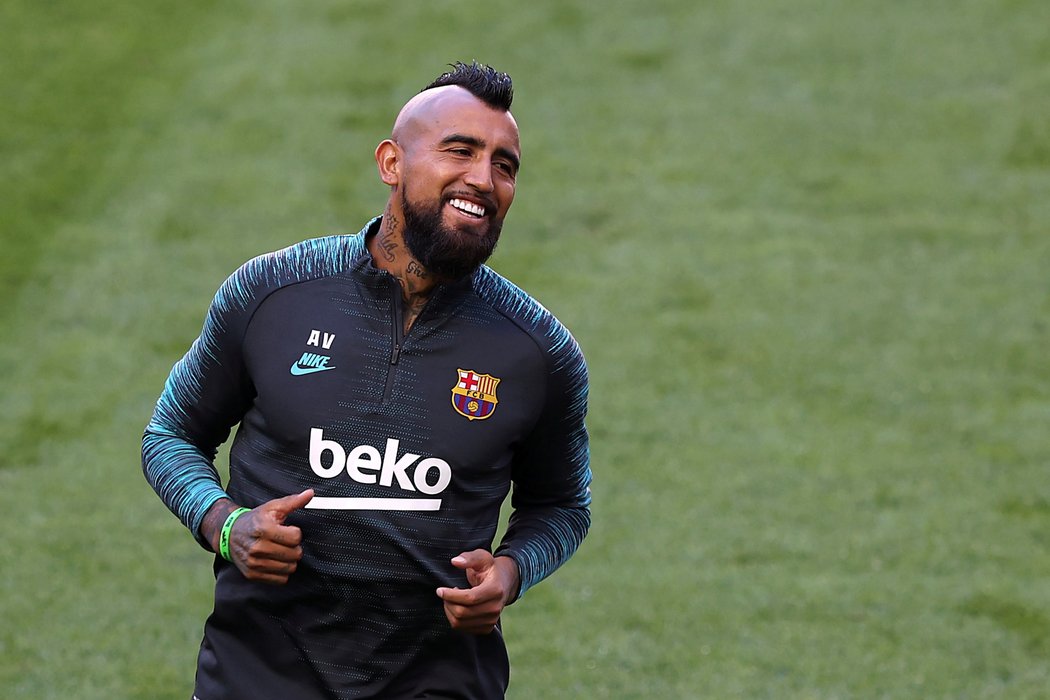 Bojovník Arturo Vidal je už jednou nohou venku z Barcelony