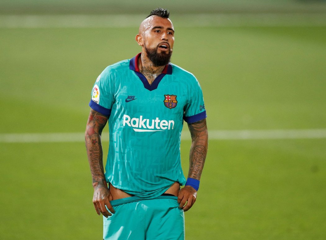 Bojovník Arturo Vidal je už jednou nohou venku z Barcelony