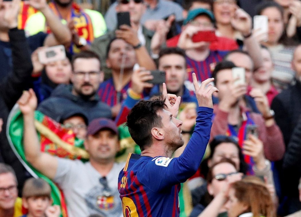 Lionel Messi rozhodl o výhře Barcelony v městském derby nad Espanyolem