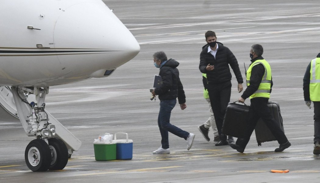 Jorge Messi v úterý odletěl z Argentiny do Barcelony