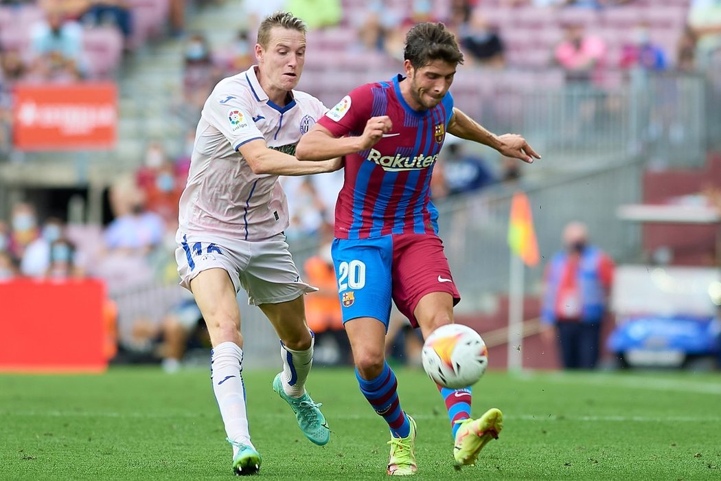 Jakub Jankto debutoval v základní sestavě Getafe, prohře 1:2 s Barcelonou nezabránil