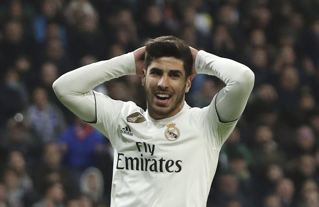 Marco Asensio v dresu Realu v zápase proti Valencii