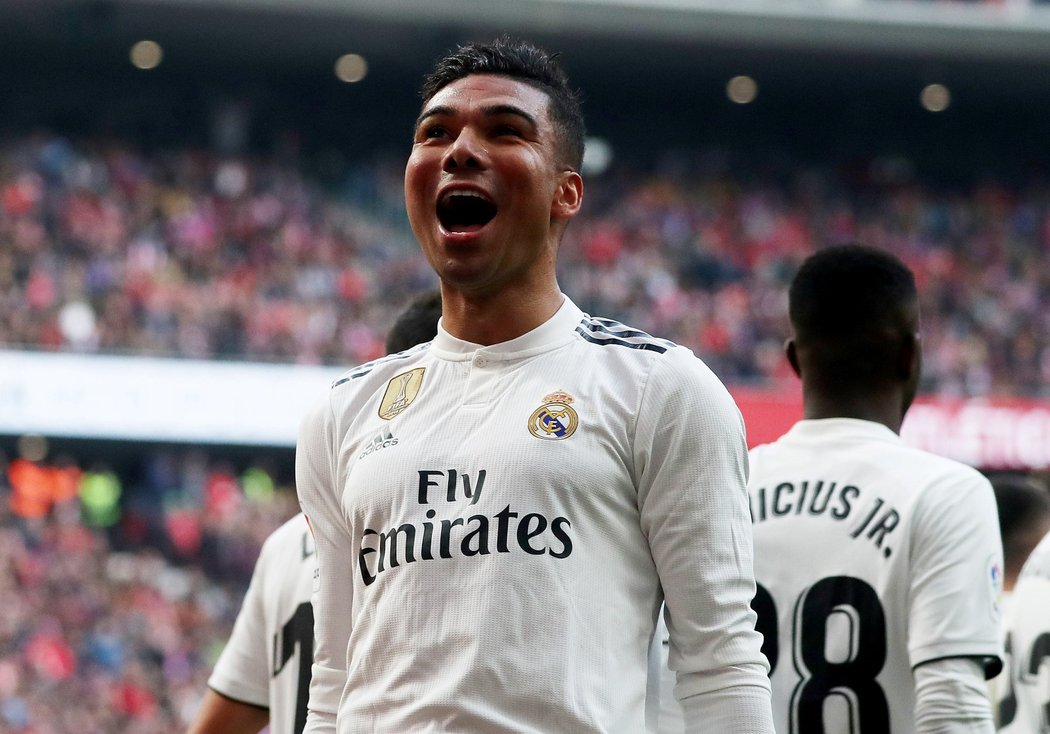 Casemiro oslavuje branku do sítě Atlétika